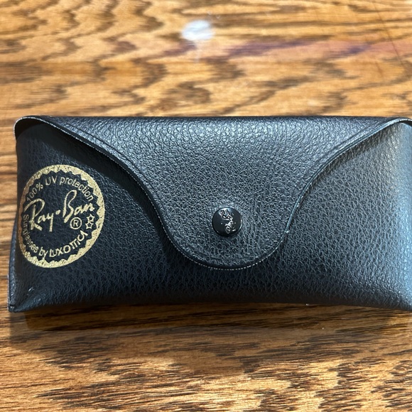 Men’s Classic Ray-Ban Wayfarers - Picture 3 of 7